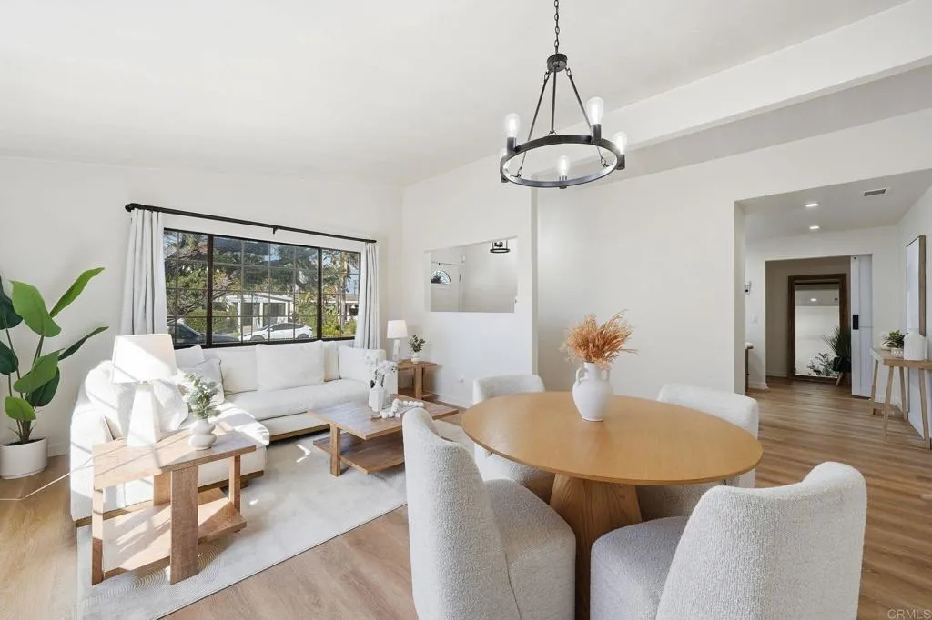 https://cdn.realtyfeed.com/cdn/127/306648630/2dd67c670cb56c21d5b07295dac6d13d.webp