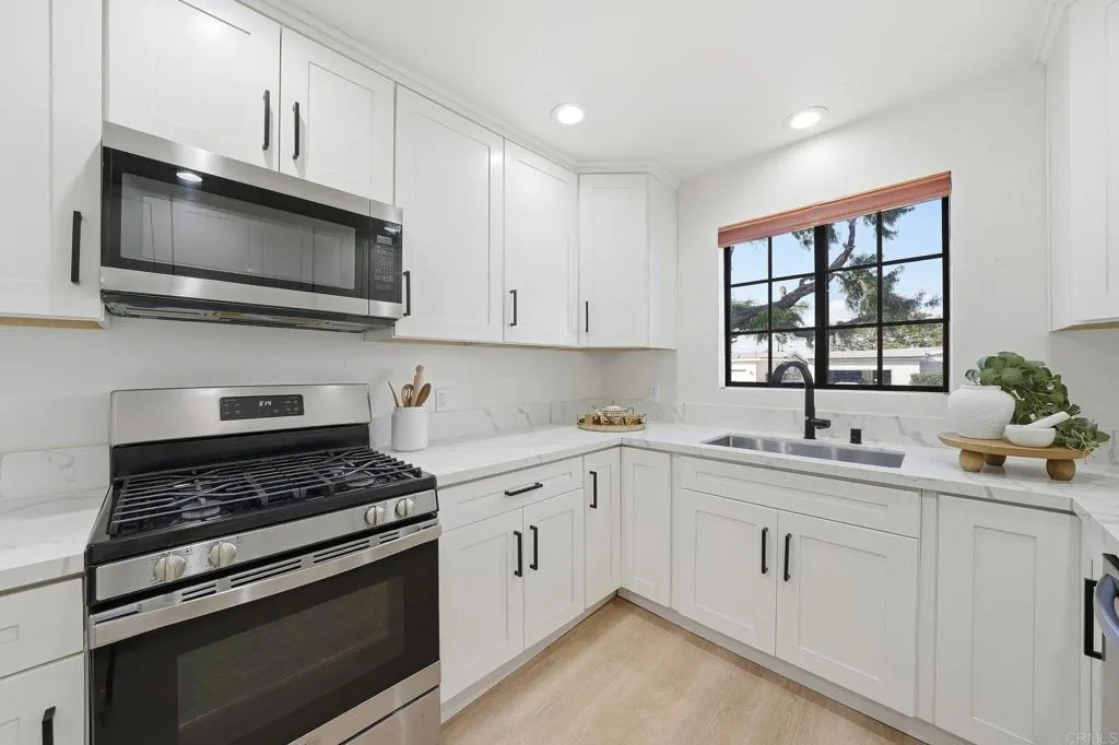 https://cdn.realtyfeed.com/cdn/127/306648630/c87e4ff996cc352b212f7ceff33f0146.webp
