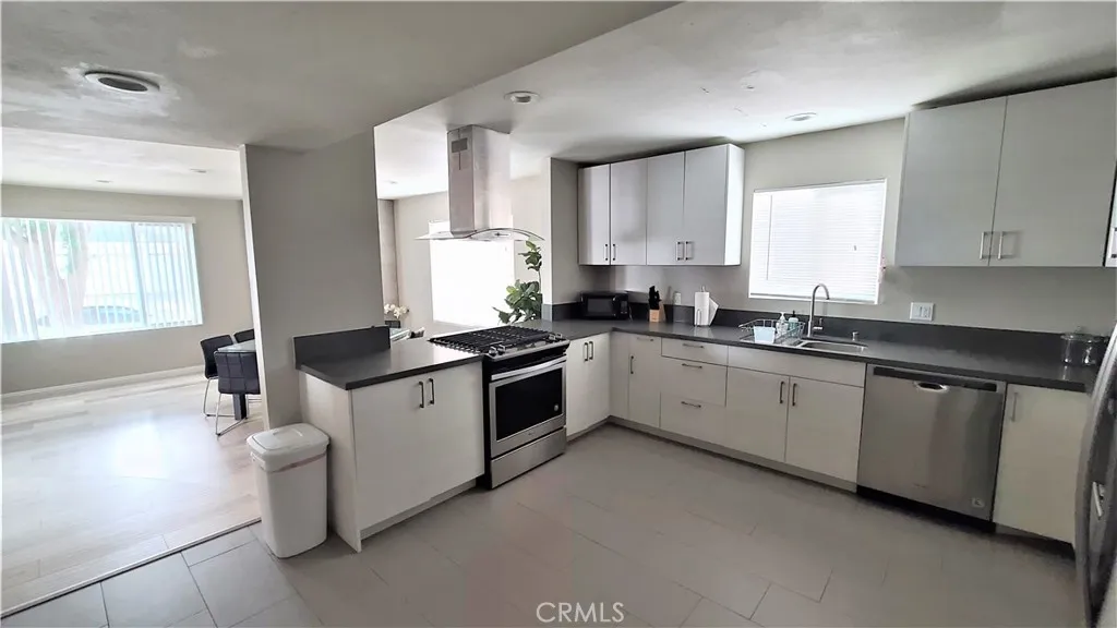 11525 Haro Avenue, Downey, CA 90241 - Photo 5 of 60, Downey, CA