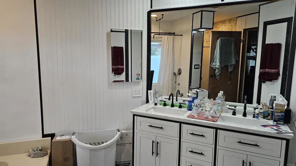 https://cdn.realtyfeed.com/cdn/127/306648660/e03dd74fe51b761aa44ad21526596519.webp