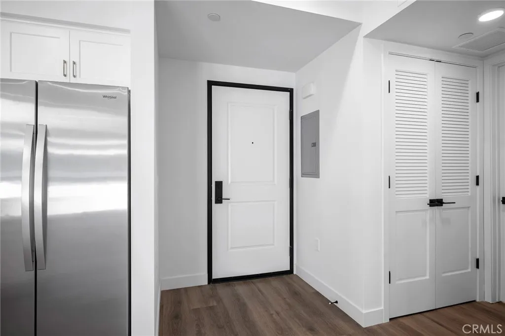 10657 Moorpark Street Unit 202, North Hollywood, CA 91602 - Photo 5 of 19, North Hollywood, CA