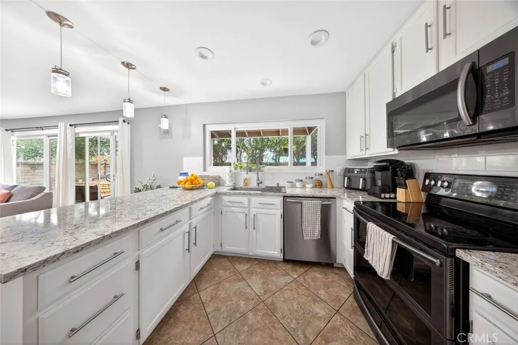 25047 Avenida Balita, Valencia, CA, 91355