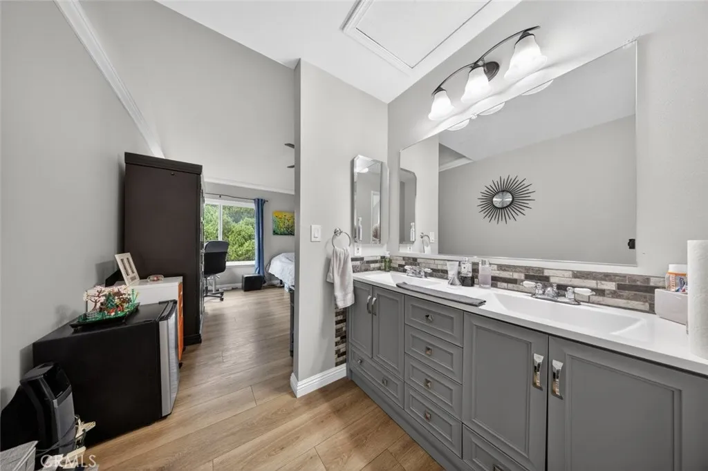 25047 Avenida Balita, Valencia, CA, 91355