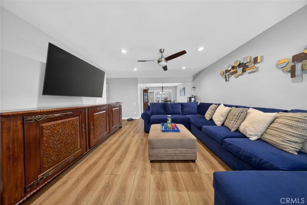 25047 Avenida Balita, Valencia, CA, 91355