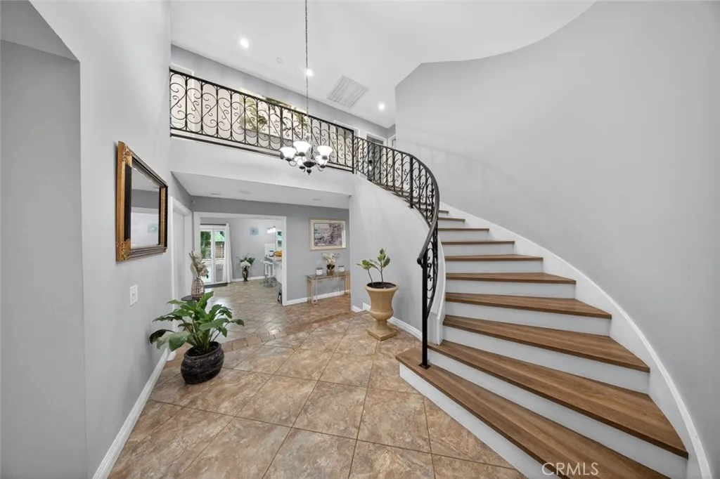 25047 Avenida Balita, Valencia, CA, 91355