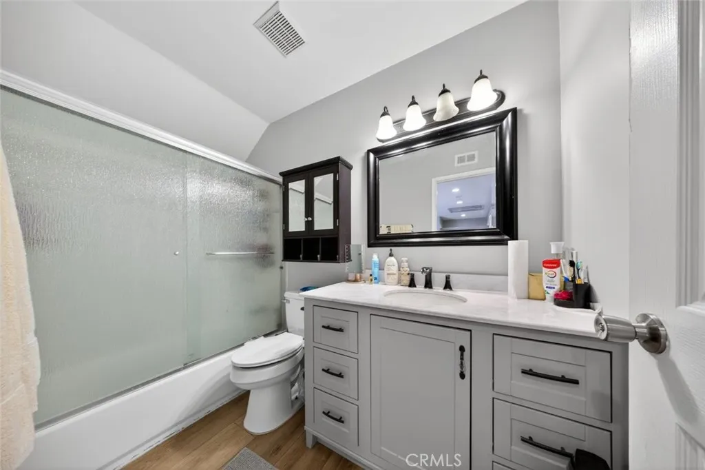 25047 Avenida Balita, Valencia, CA, 91355