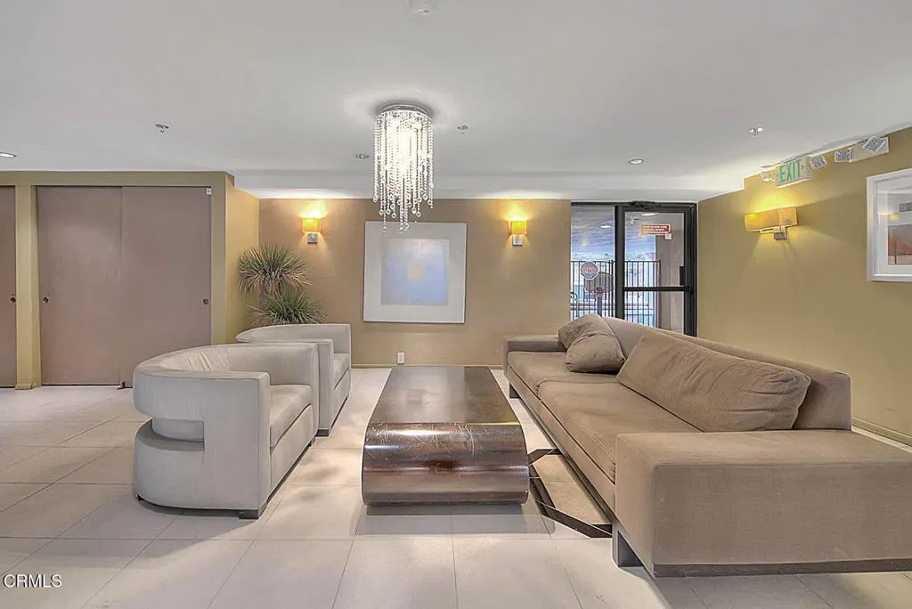 137 S Palm Drive Unit 201, Beverly Hills, CA 90212 - Photo 5 of 51, Beverly Hills, CA