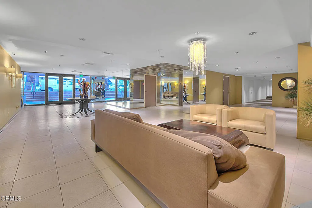 137 S Palm Drive Unit 201, Beverly Hills, CA 90212 - Photo 4 of 51, Beverly Hills, CA