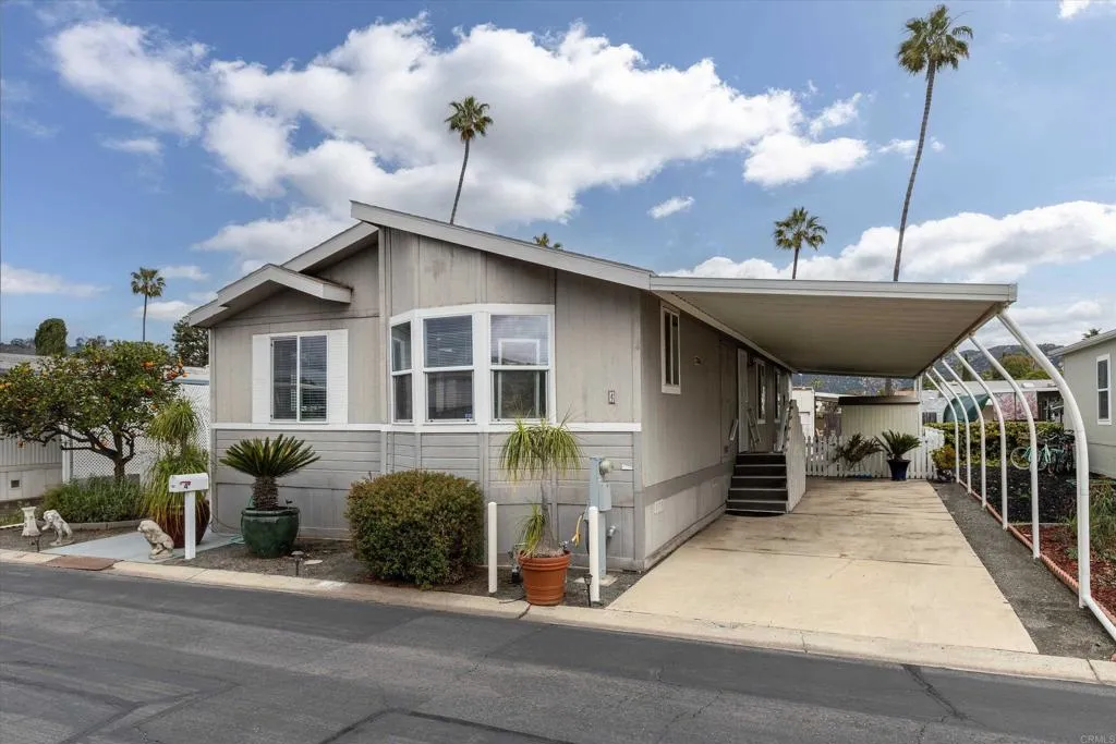 https://cdn.realtyfeed.com/cdn/127/306648886/068ffcb679133b07548be7b4543a1fe6.webp