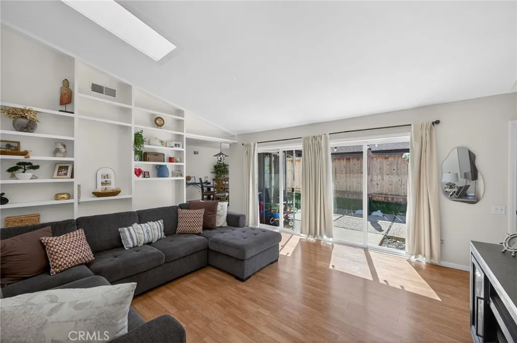 Photo #6: SW26038184 Listing: Photo #6