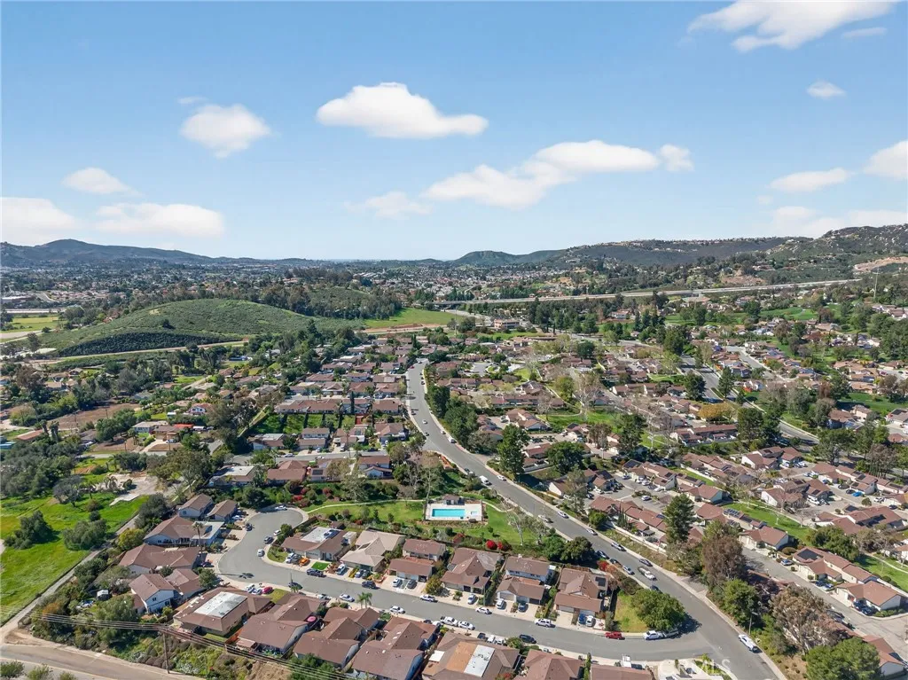 Photo #24: SW26038184 Listing: Photo #24