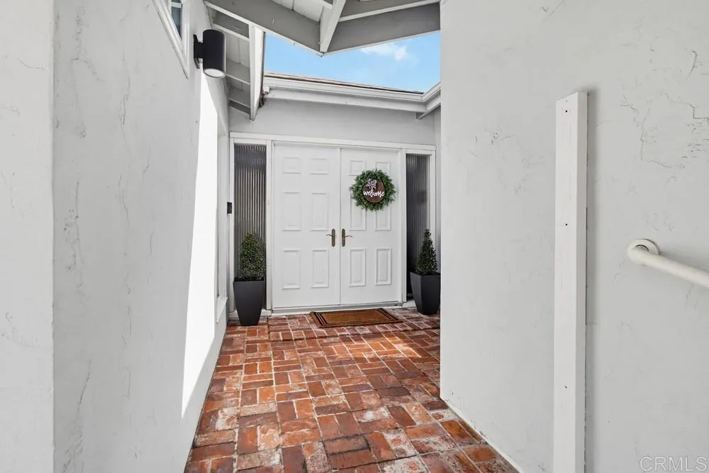 https://cdn.realtyfeed.com/cdn/127/306649001/07bca3afabede0f4aaca1af7f74e0f20.webp