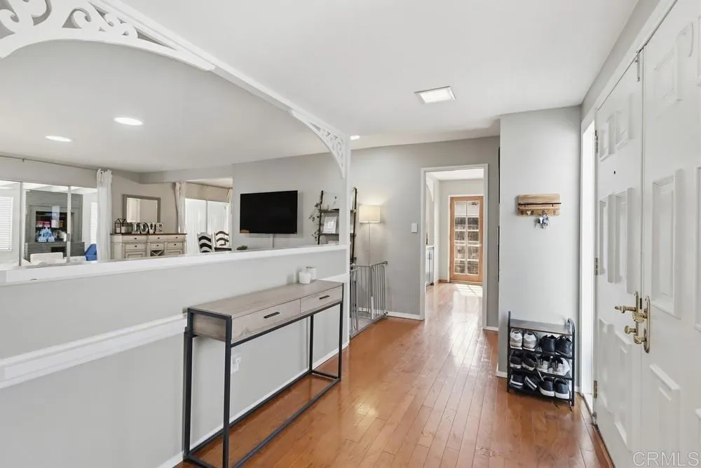 https://cdn.realtyfeed.com/cdn/127/306649001/b10860bfe02580040e442304155262b8.webp