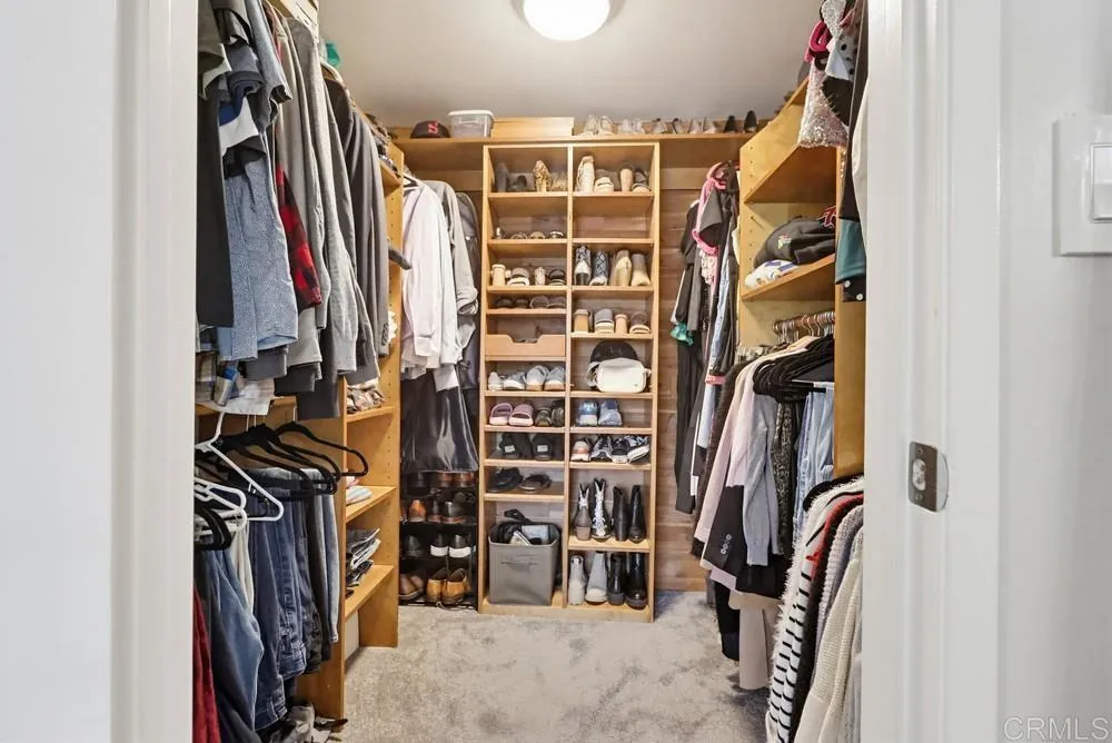 https://cdn.realtyfeed.com/cdn/127/306649001/df241d7042212ca67744d77d1d549219.webp