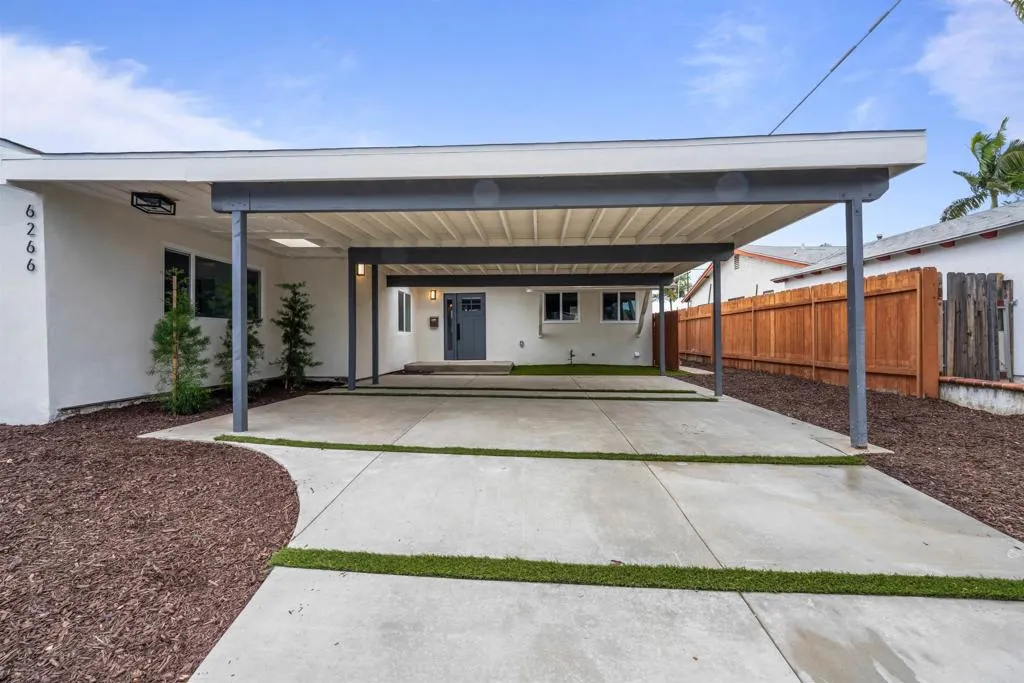 https://cdn.realtyfeed.com/cdn/127/306649002/325ab9a703d81bb3af0d66aac8710105.webp