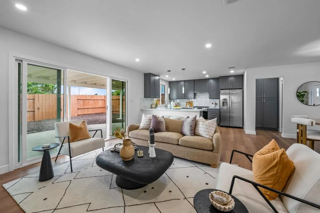 https://cdn.realtyfeed.com/cdn/127/306649002/52e7f78ae11bdf1768216193283d824f.webp