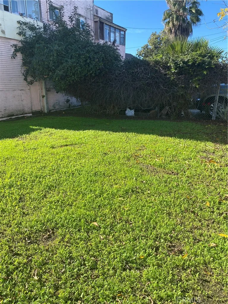 872 W 47th, Los Angeles, CA 90037 - Photo 5 of 6, Los Angeles, CA