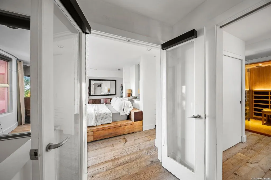 https://cdn.realtyfeed.com/cdn/127/306649058/21200bdc588a75a3202a9356a0a8829e.webp