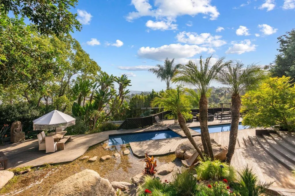 https://cdn.realtyfeed.com/cdn/127/306649058/25abf47af473994b814ec8742a9787f1.webp