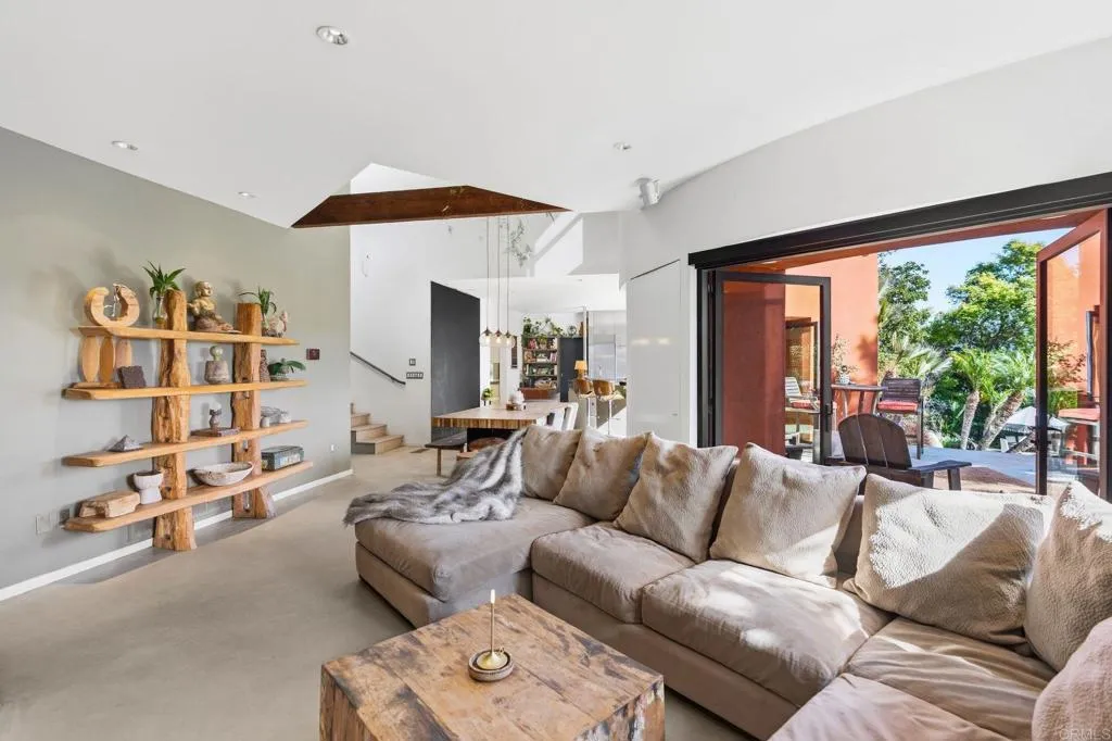 https://cdn.realtyfeed.com/cdn/127/306649058/3f7001701a5549ba87ee6ae5341caf2b.webp