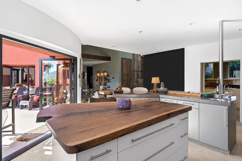 https://cdn.realtyfeed.com/cdn/127/306649058/965b0e4c44a530044e725f74502ae40f.webp