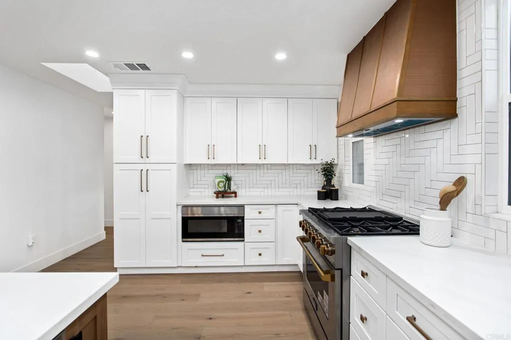 https://cdn.realtyfeed.com/cdn/127/306649145/17642782a561f5e23bbb19764a3a6a8b.webp
