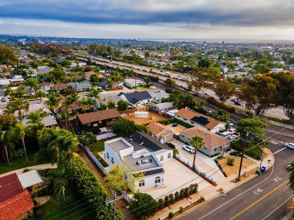 https://cdn.realtyfeed.com/cdn/127/306649145/1cf2ab2aa8c055f25eb1449d77d25a94.webp
