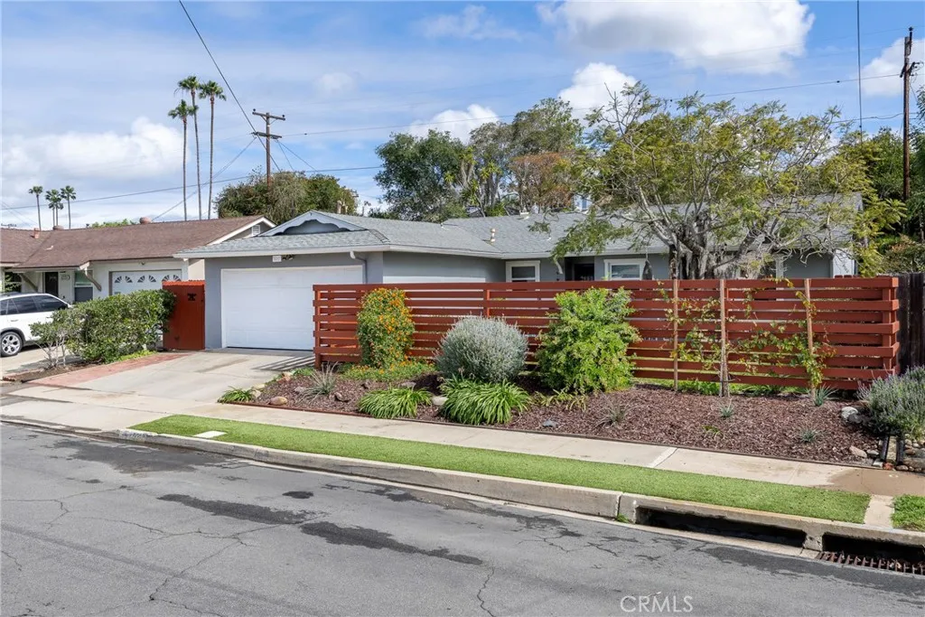 https://cdn.realtyfeed.com/cdn/127/306649217/368e6ca70ca97874d8d8c6c38e0b9361.webp