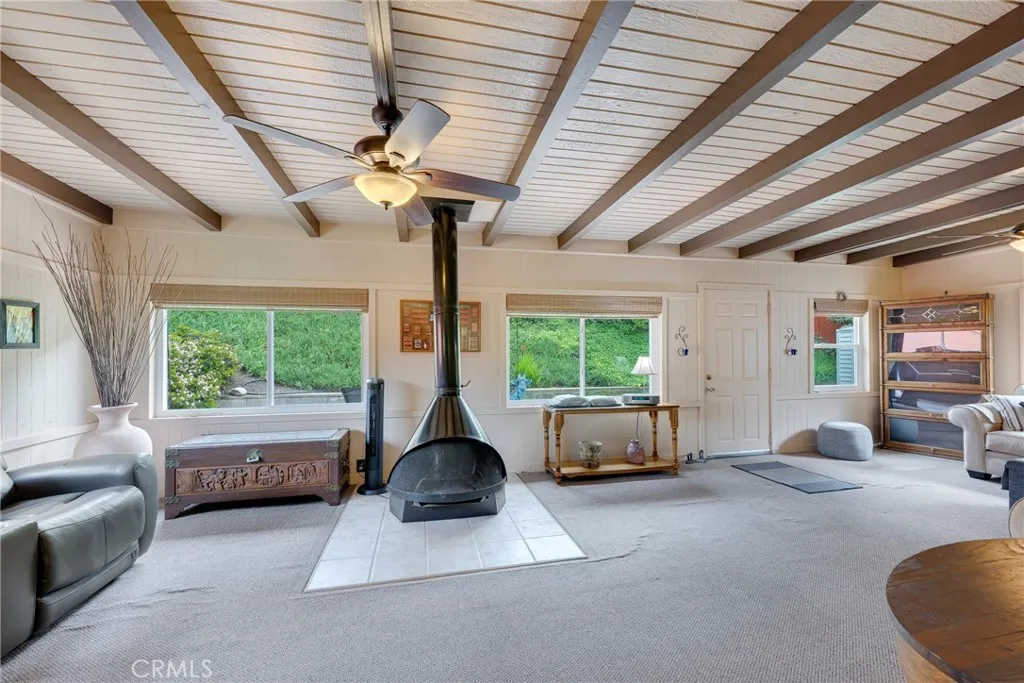 https://cdn.realtyfeed.com/cdn/127/306649217/690955a960f84aa5226ef73e4b733034.webp