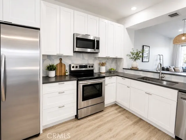 20191 Cape Coral Ln Unit #116, Huntington Beach, CA 92646 - Photo 3 of 13, Huntington Beach, CA