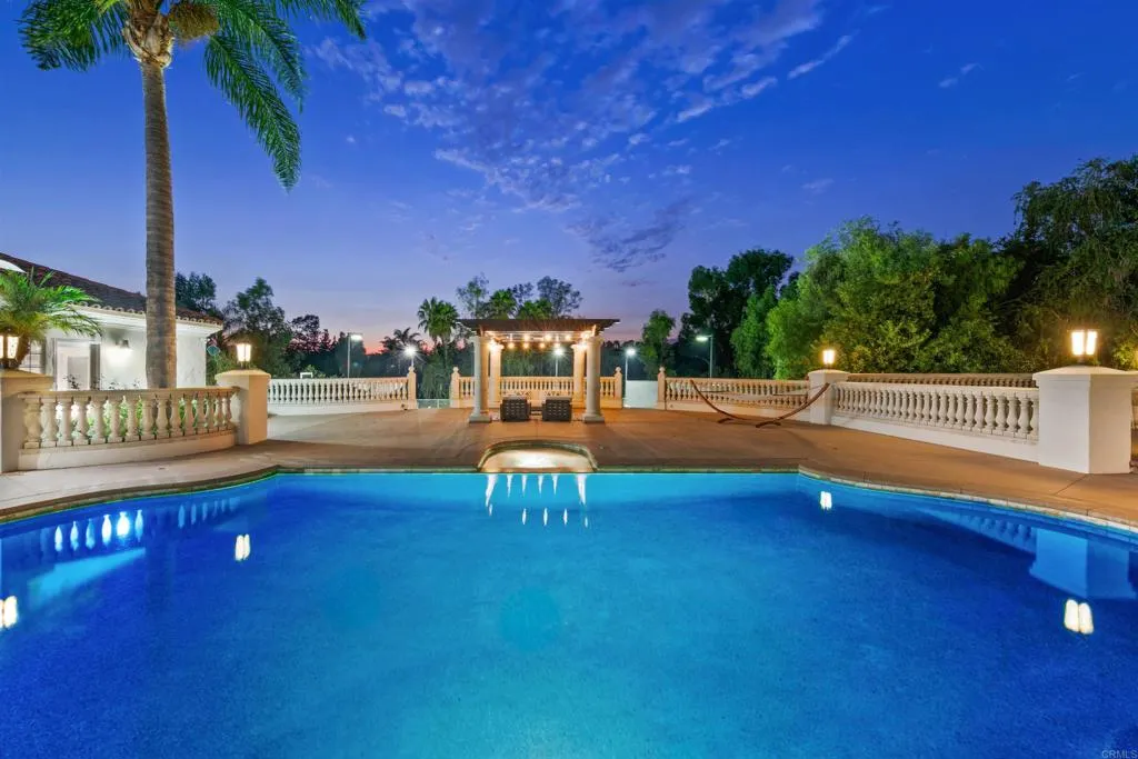6998 Rancho La Cima, Rancho Santa Fe, CA, 92067