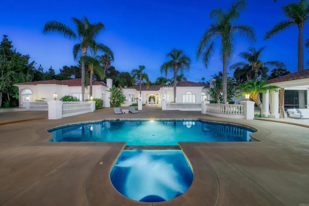 6998 Rancho La Cima, Rancho Santa Fe, CA, 92067