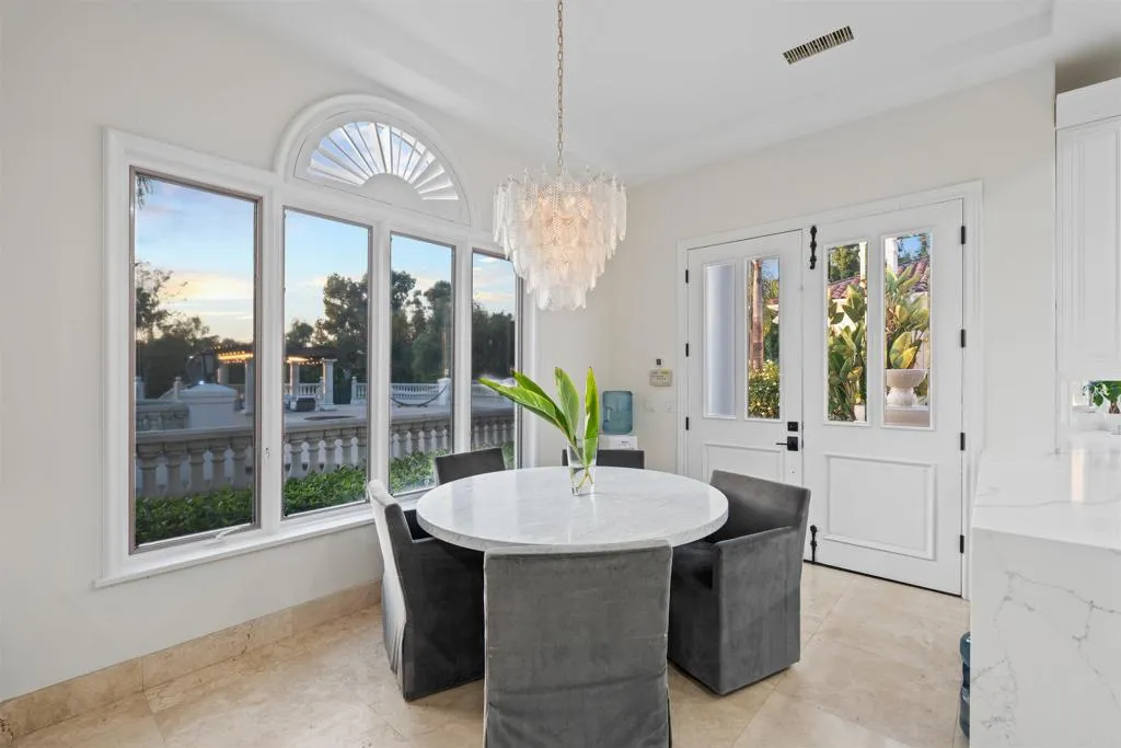 6998 Rancho La Cima, Rancho Santa Fe, CA, 92067