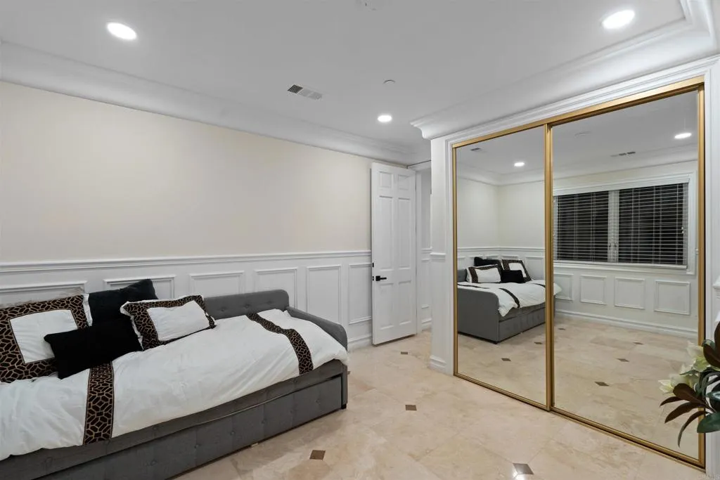 6998 Rancho La Cima, Rancho Santa Fe, CA, 92067
