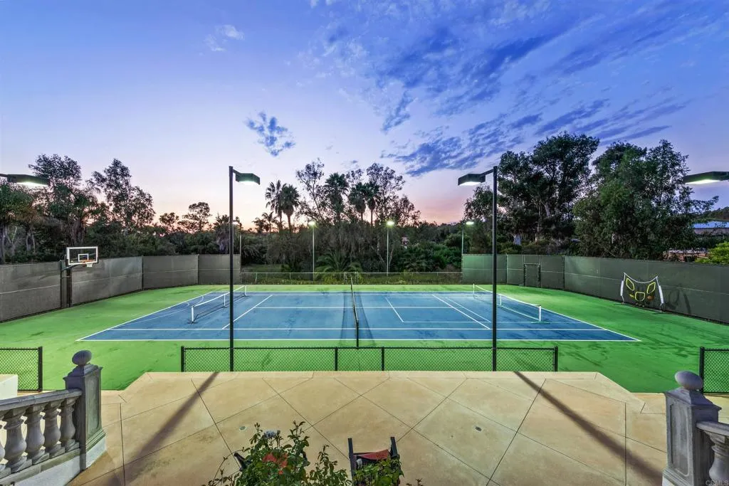 6998 Rancho La Cima, Rancho Santa Fe, CA, 92067