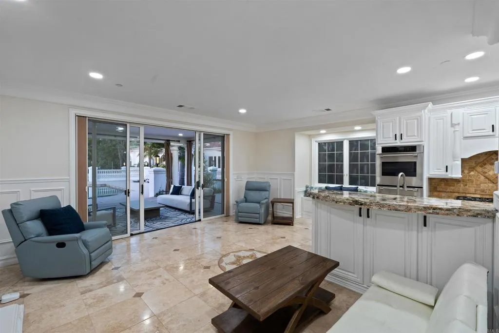 6998 Rancho La Cima, Rancho Santa Fe, CA, 92067
