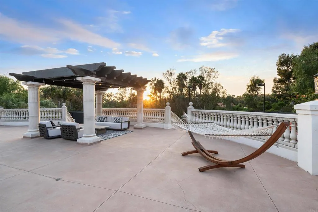 6998 Rancho La Cima, Rancho Santa Fe, CA, 92067