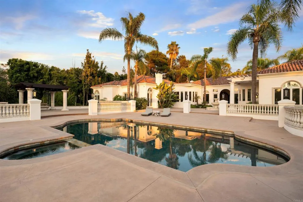 6998 Rancho La Cima, Rancho Santa Fe, CA, 92067