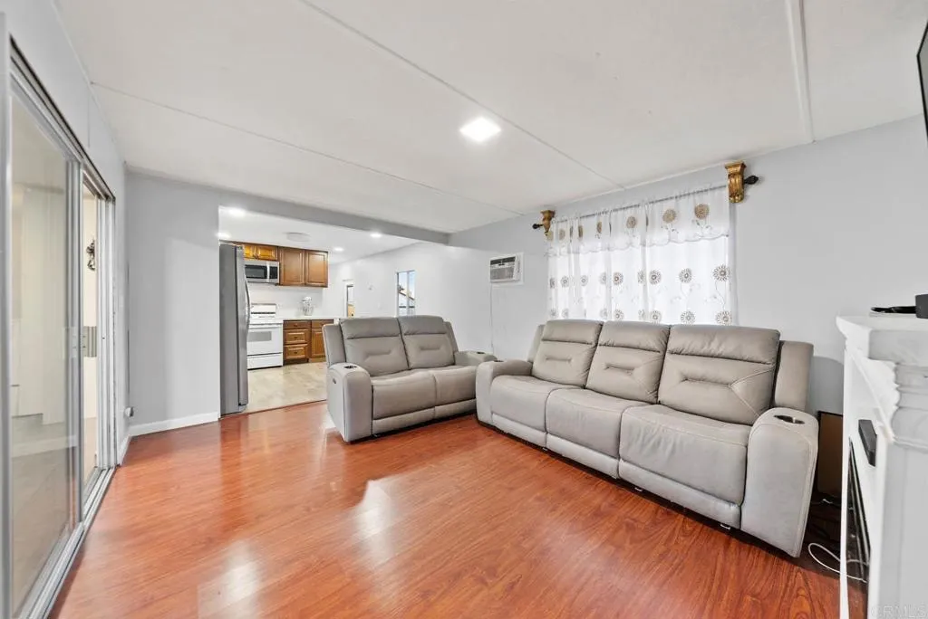https://cdn.realtyfeed.com/cdn/127/306649314/9d6a699549cdbe82851412226e62fc5c.webp