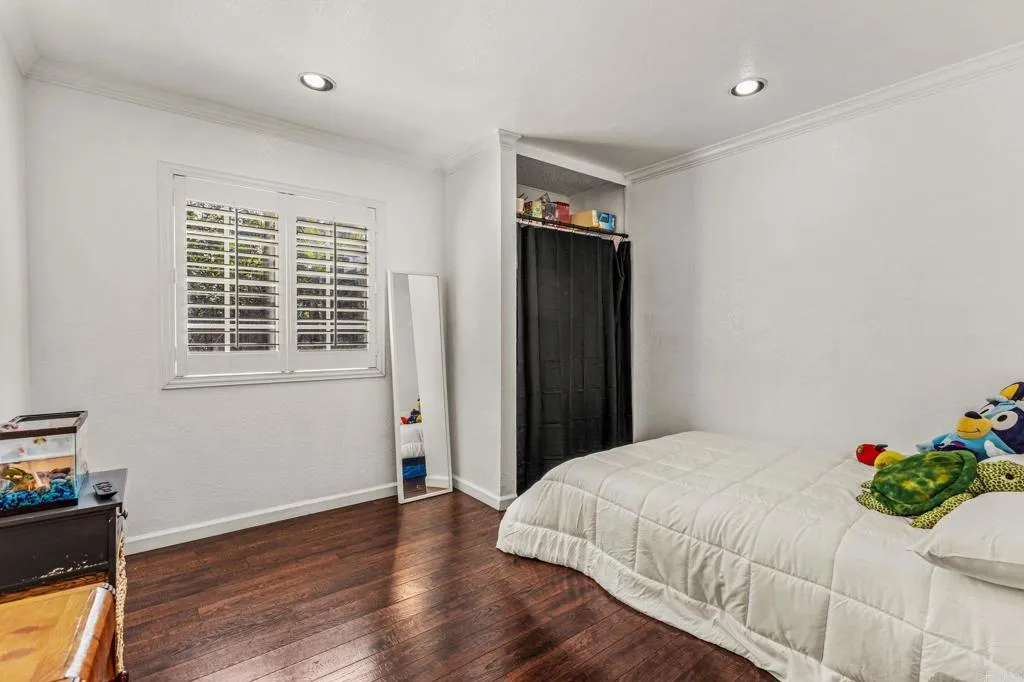 https://cdn.realtyfeed.com/cdn/127/306649325/ea3e6afac25022e4ee52ece9ad6ce851.webp