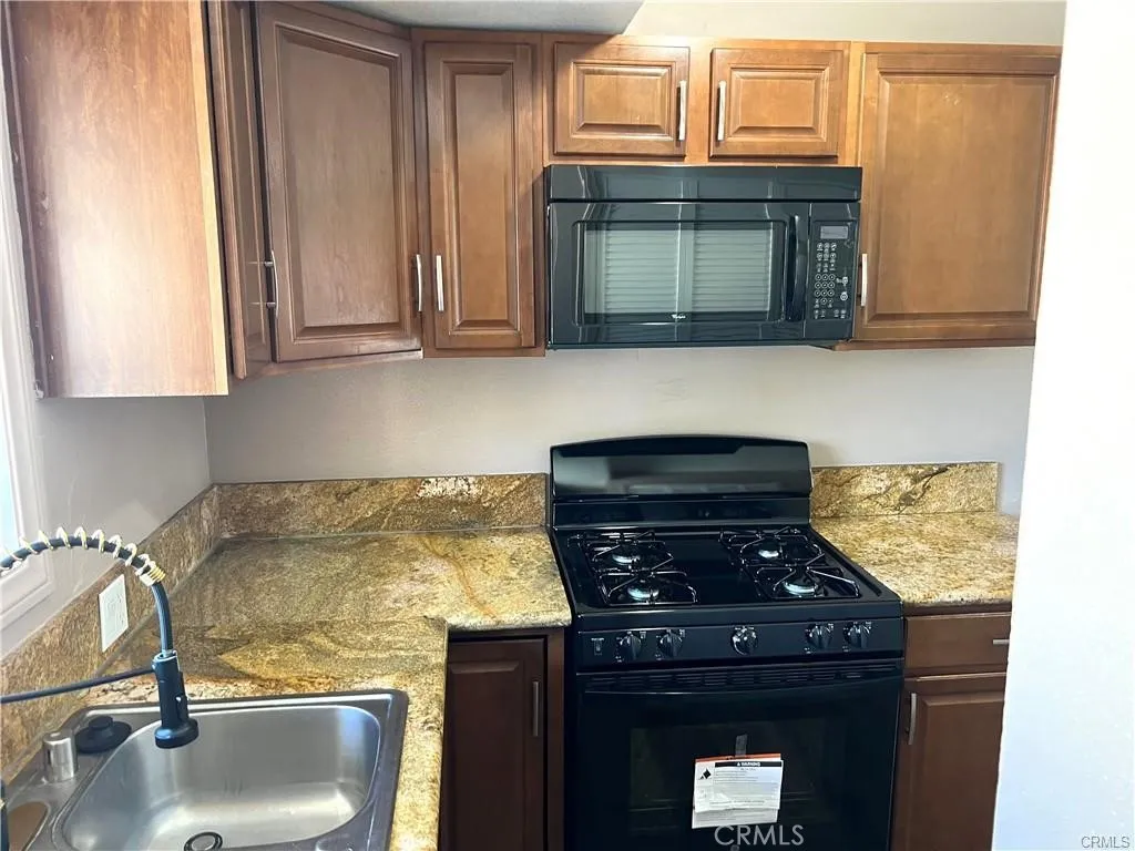 10264 Mull Ave, Riverside, CA 92503 - Photo 3 of 16, Riverside, CA