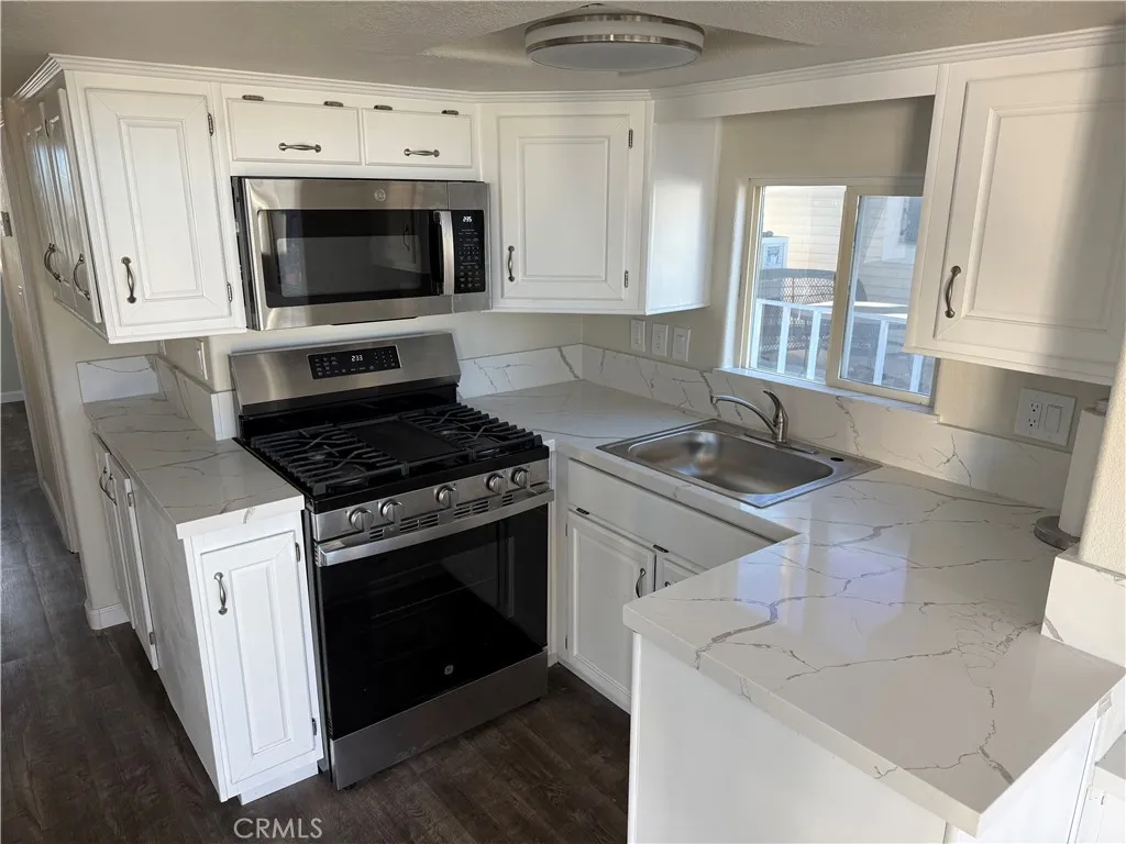 84250 Indio Springs Unit 196, Indio, CA 92203 - Photo 2 of 17, Indio, CA