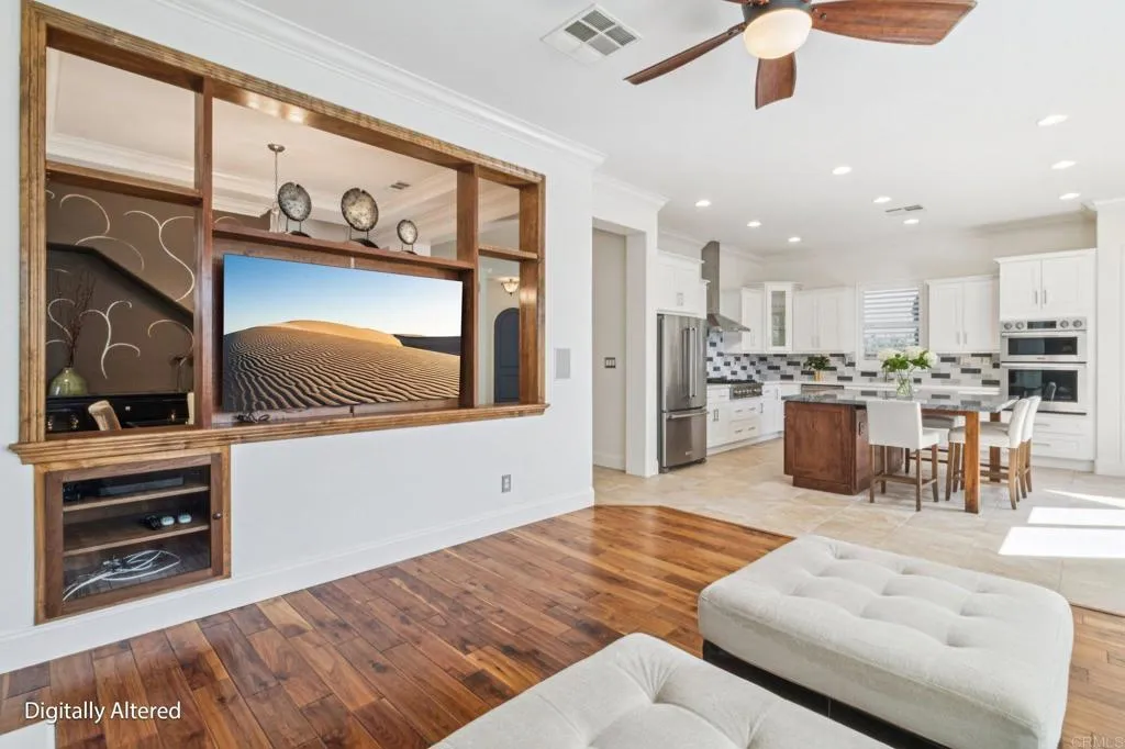 https://cdn.realtyfeed.com/cdn/127/306649397/14af35a4a6b9547b1bd432b167b38367.webp