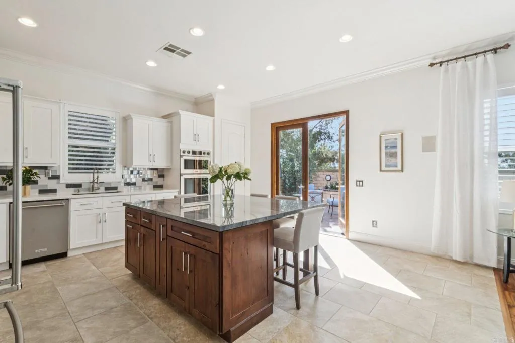https://cdn.realtyfeed.com/cdn/127/306649397/a61e887454677b724827b9eae9bc8c85.webp