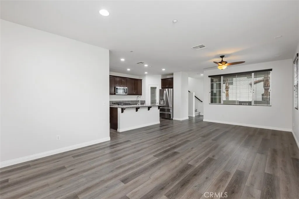 https://cdn.realtyfeed.com/cdn/127/306649462/8e8fc53963befe8b76e79b4d692ce22f.webp