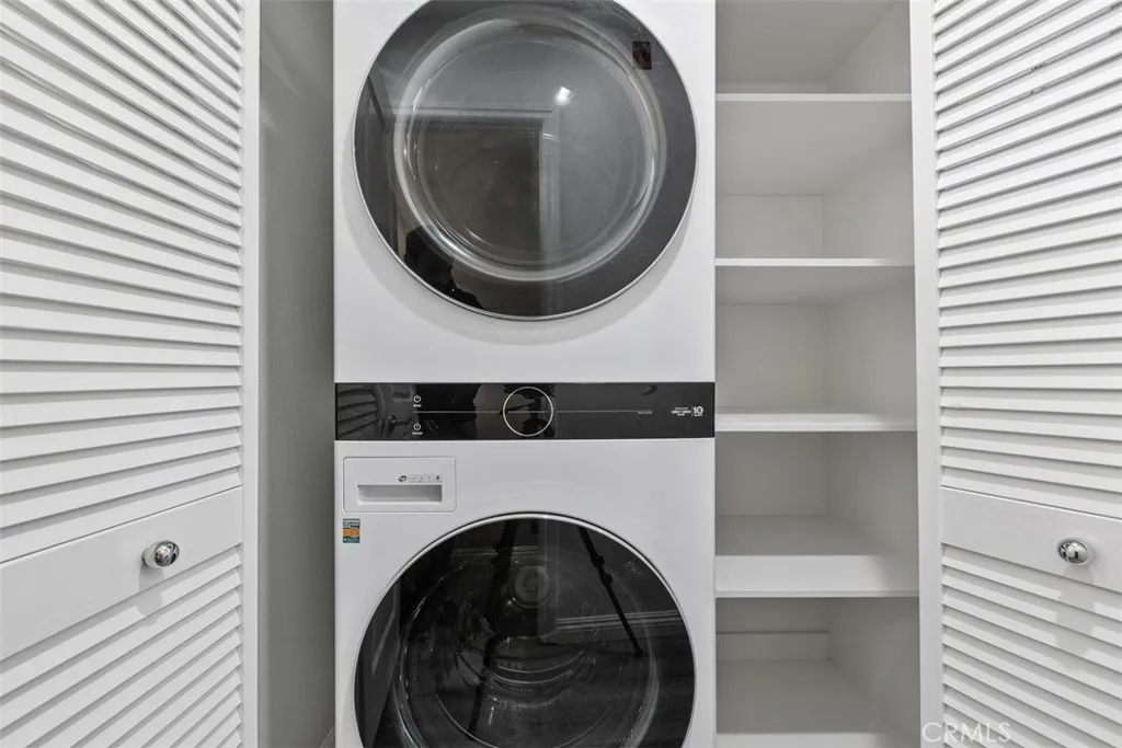 https://cdn.realtyfeed.com/cdn/127/306649462/9c057b043160e6941b84b9bab3c7f545.webp