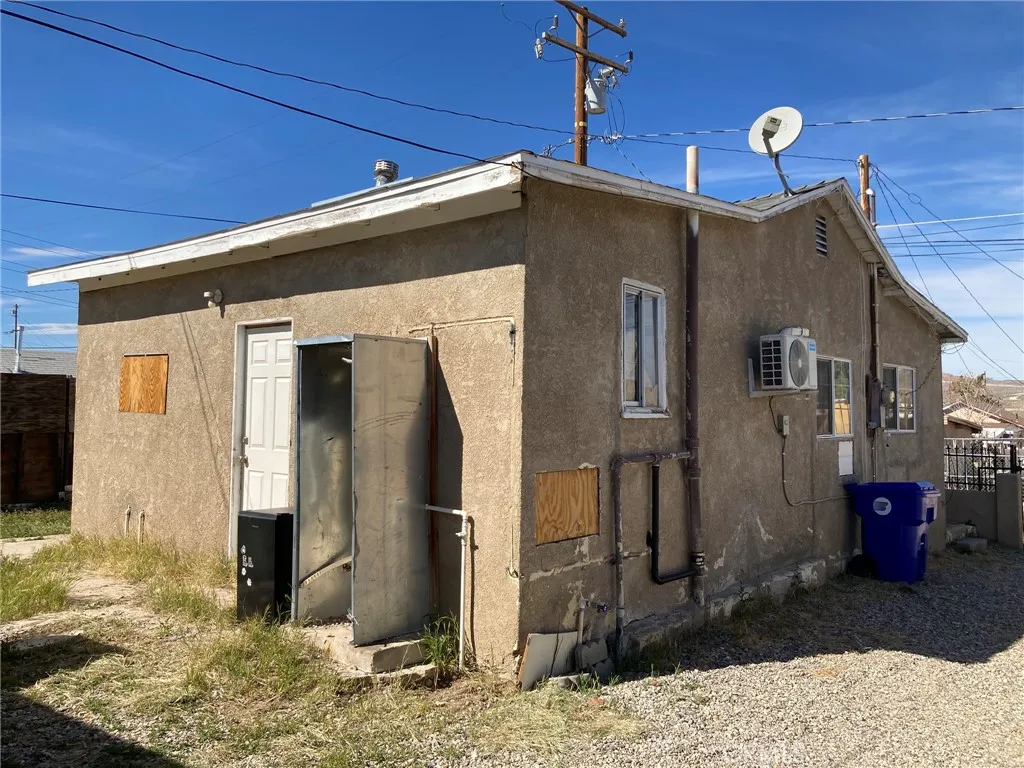 515 Clark, Barstow, CA 92311 - Photo 4 of 26, Barstow, CA