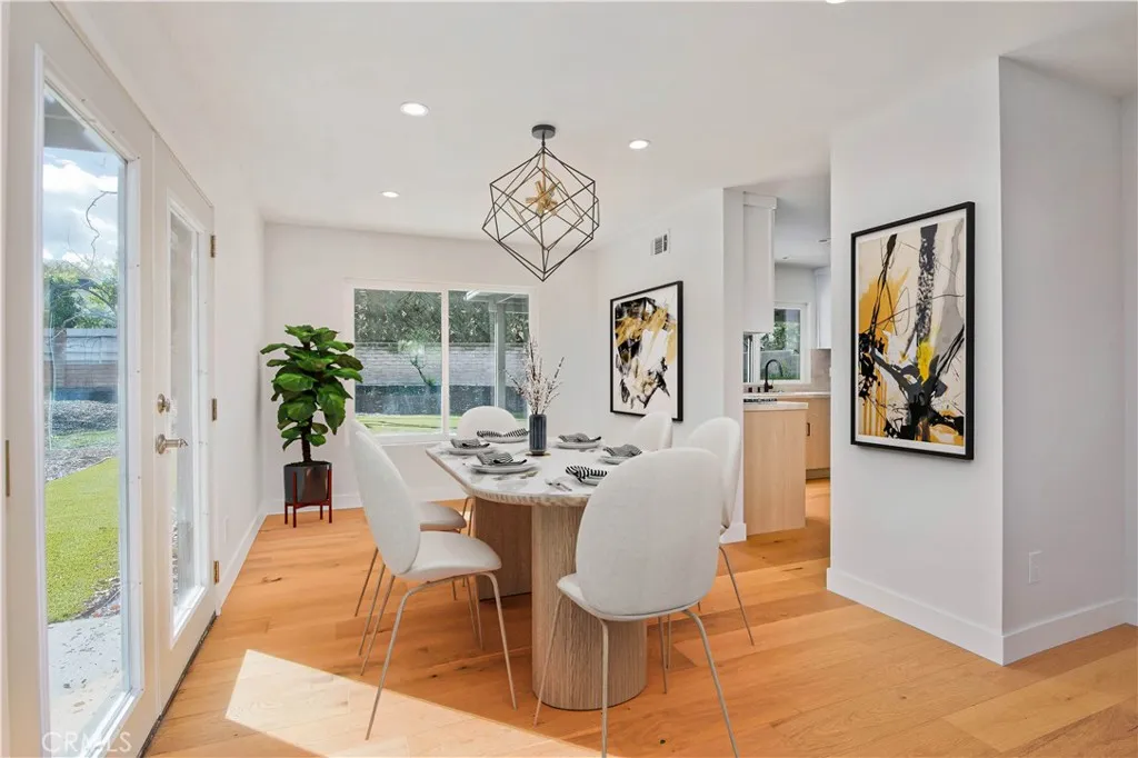 22357 Welby Way, Woodland Hills, CA 91303 - Photo 4 of 30, Woodland Hills, CA