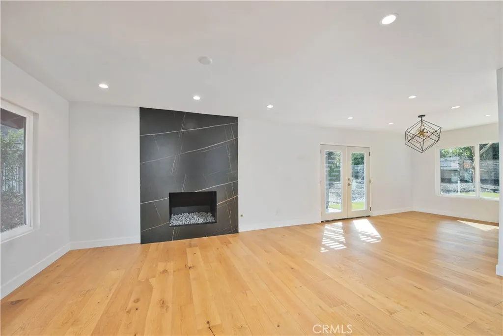 22357 Welby Way, Woodland Hills, CA 91303 - Photo 3 of 30, Woodland Hills, CA