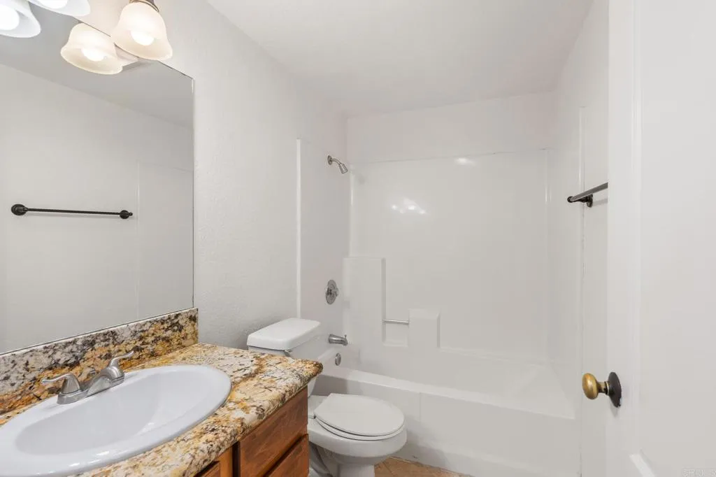 1075 Escondido UNIT 104, Escondido, CA, 92026